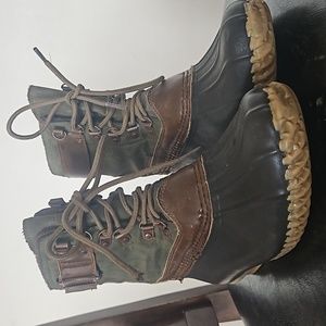 Women's duck boots
